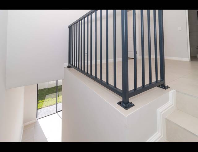 3 BEDROOM TOWNHOUSE TO LET IN SANDOWN